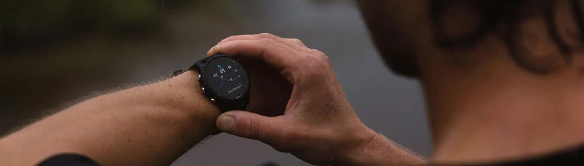 Garmin Forerunner 255 青 Forerunner 255 | スマートウォッチ | Garmin 日本